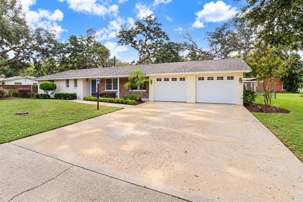 Photo of 12108 N 53rd Street, Temple Terrace, FL 33617 (MLS # O6439304)