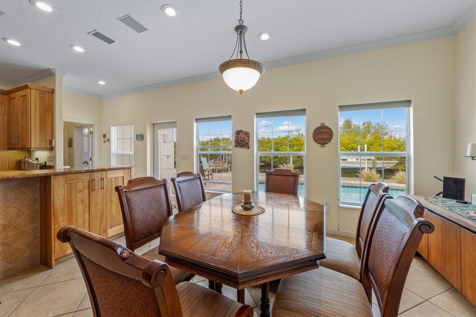 HOLMES BEACH 31ST UNIT AMD - Residential