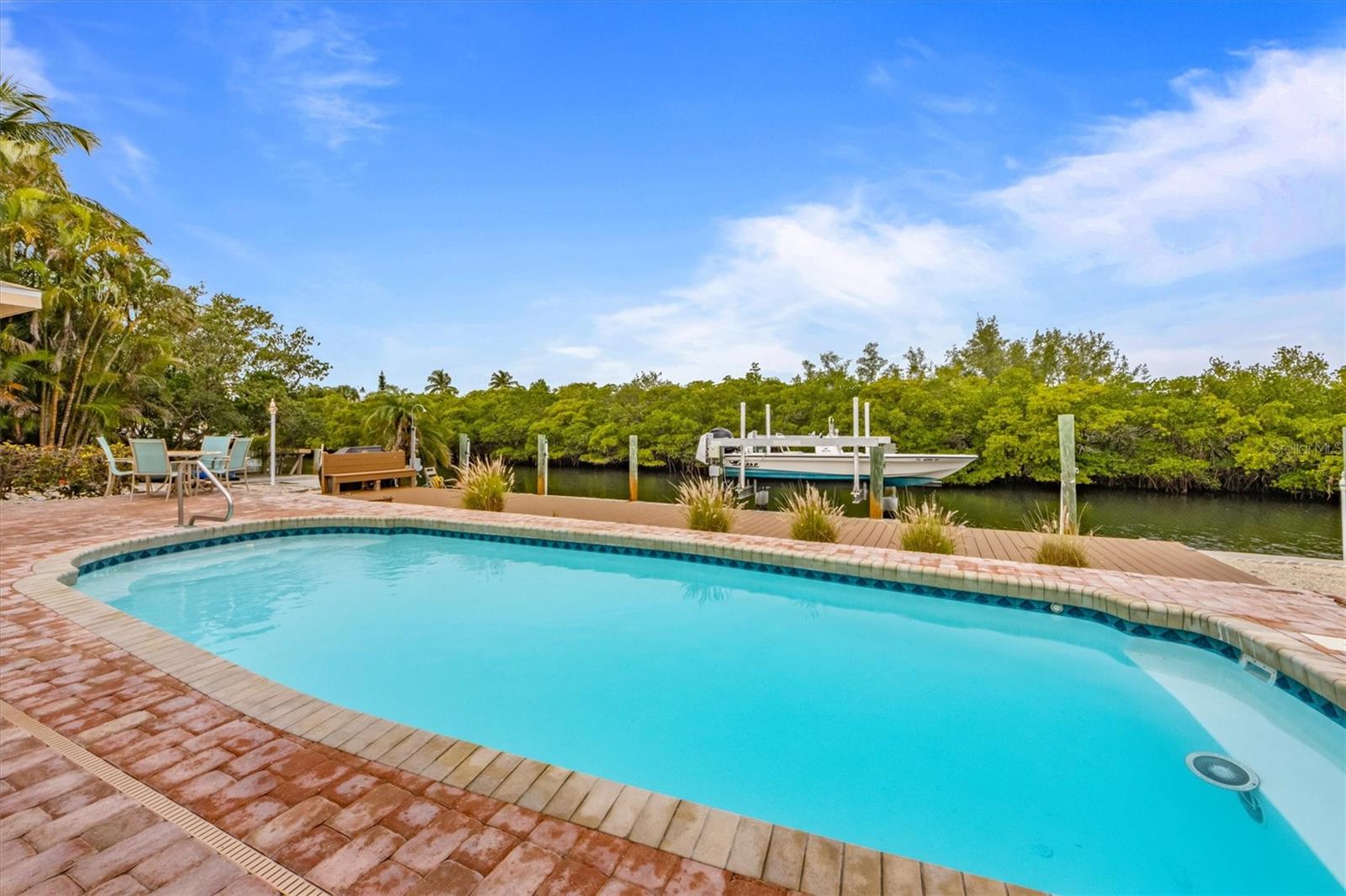 HOLMES BEACH 31ST UNIT AMD - Residential