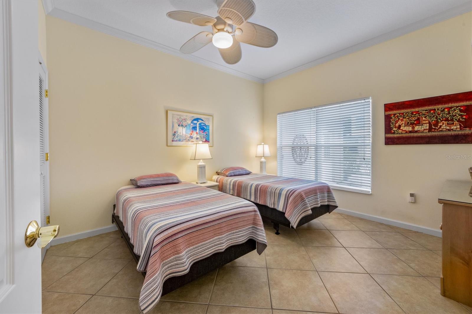 HOLMES BEACH 31ST UNIT AMD - Residential