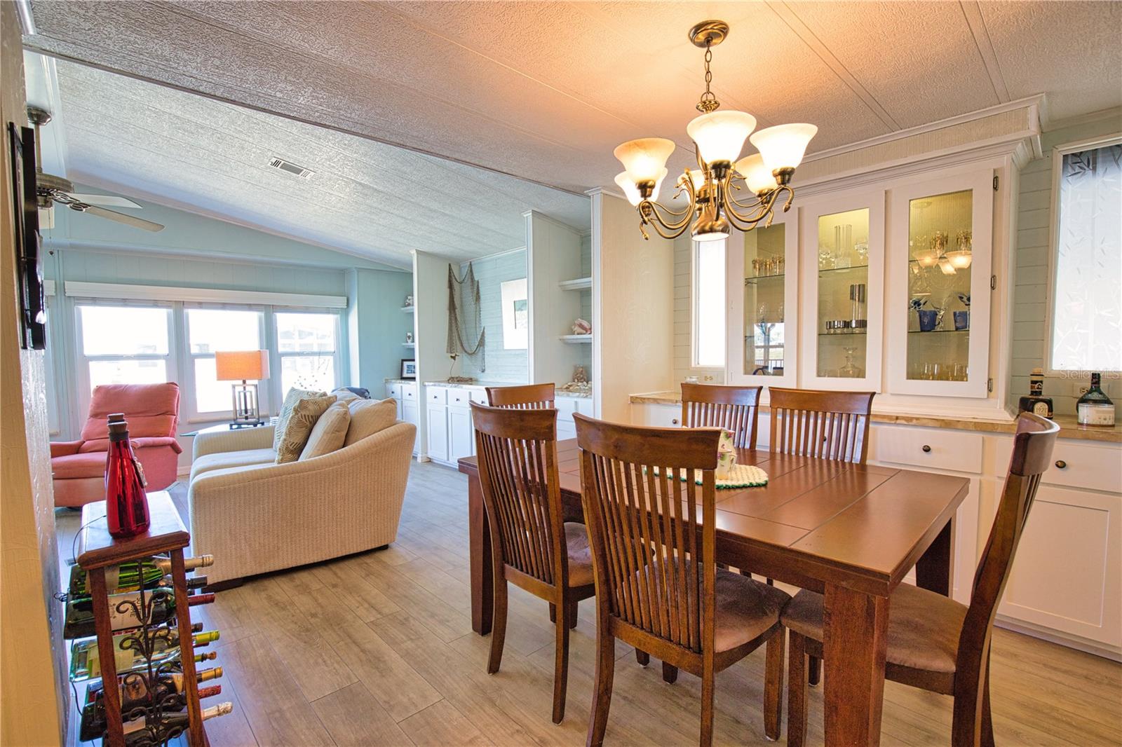 LA CASA MHP CO-OP - Residential