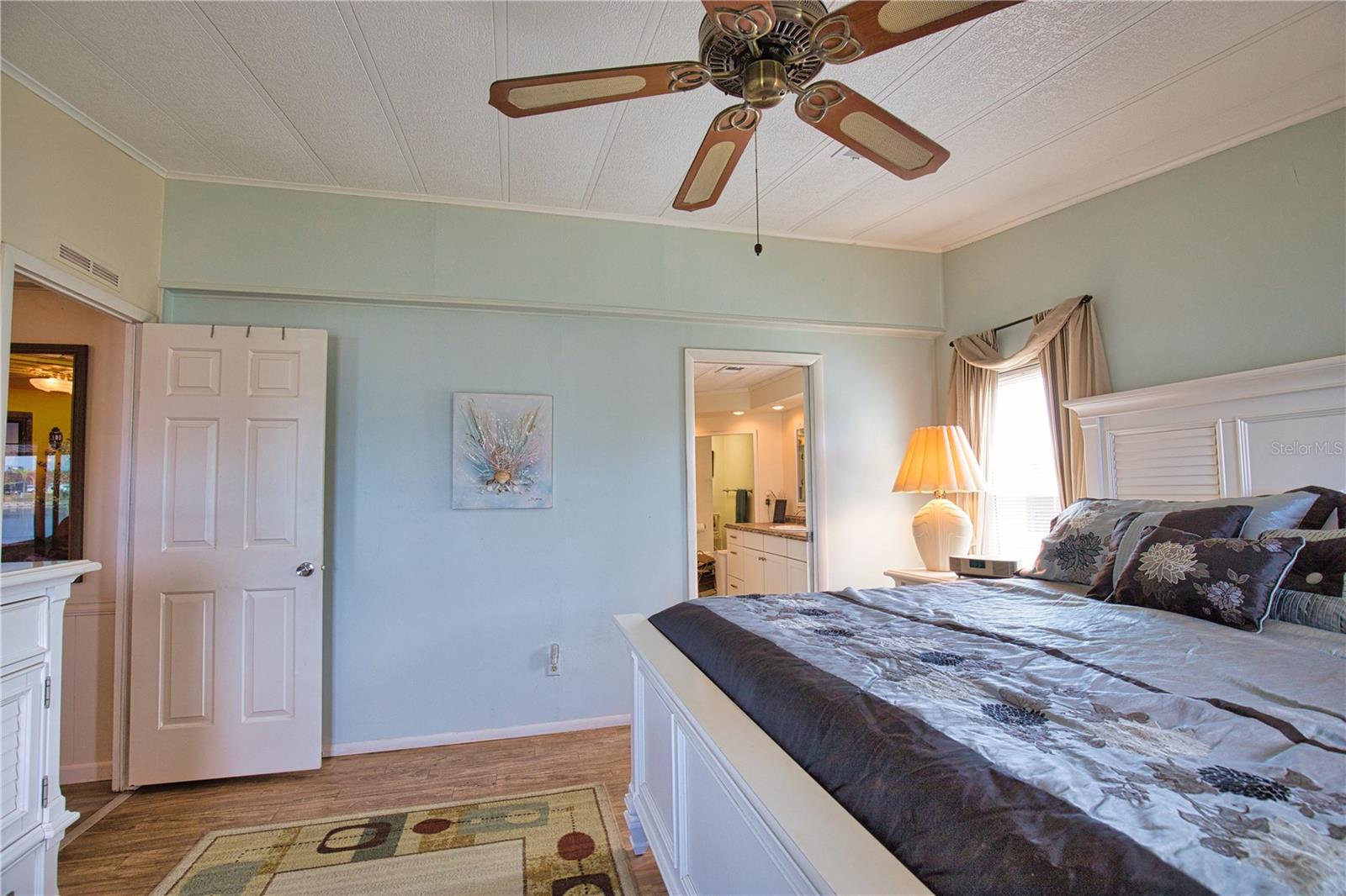 LA CASA MHP CO-OP - Residential