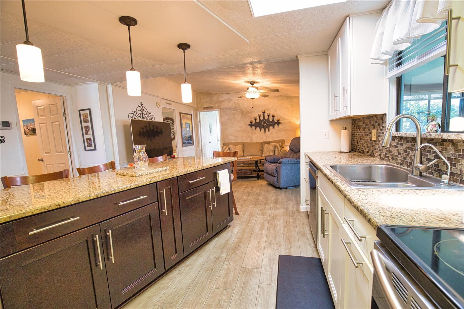 LA CASA MHP CO-OP - Residential