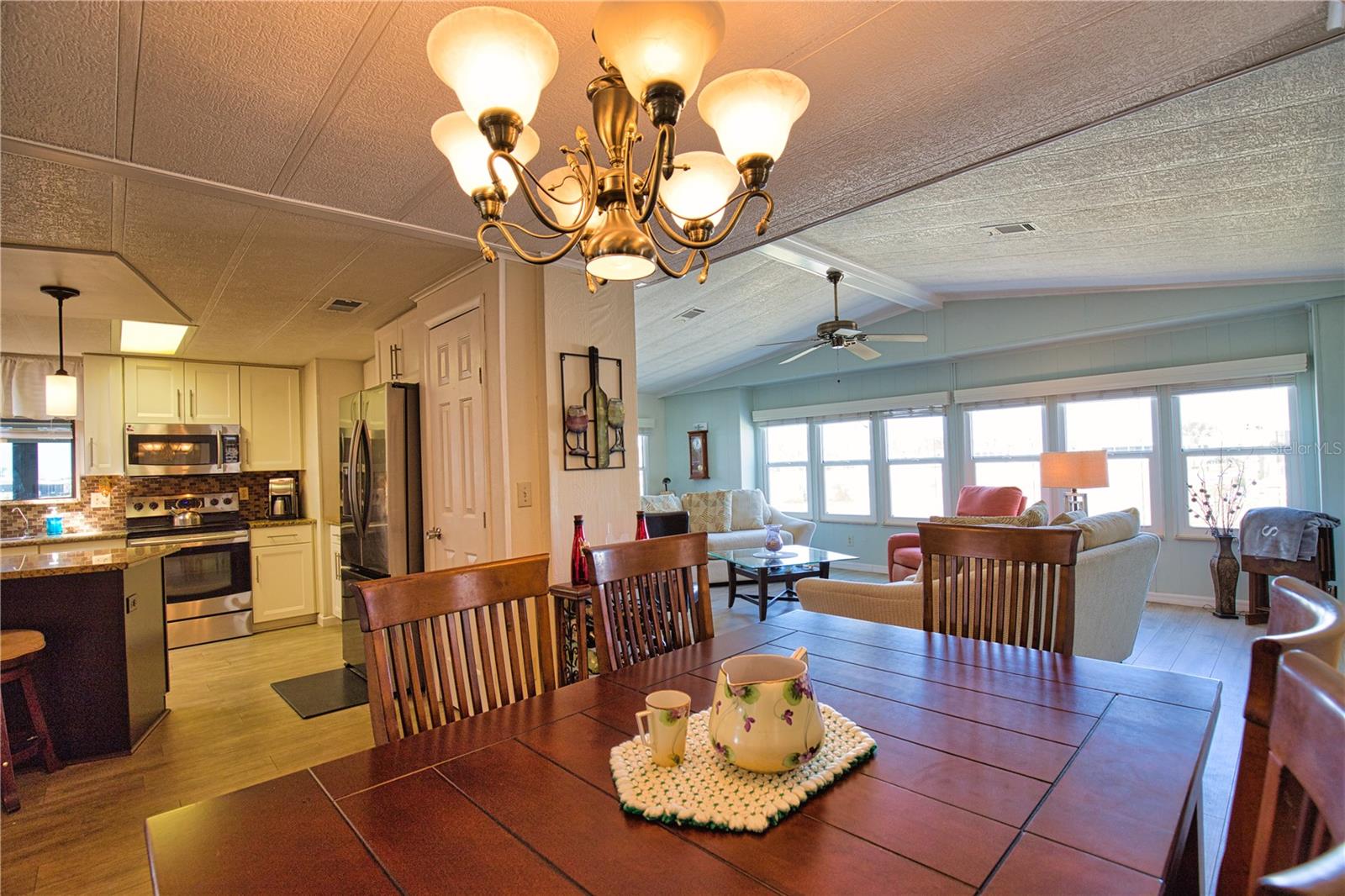 LA CASA MHP CO-OP - Residential