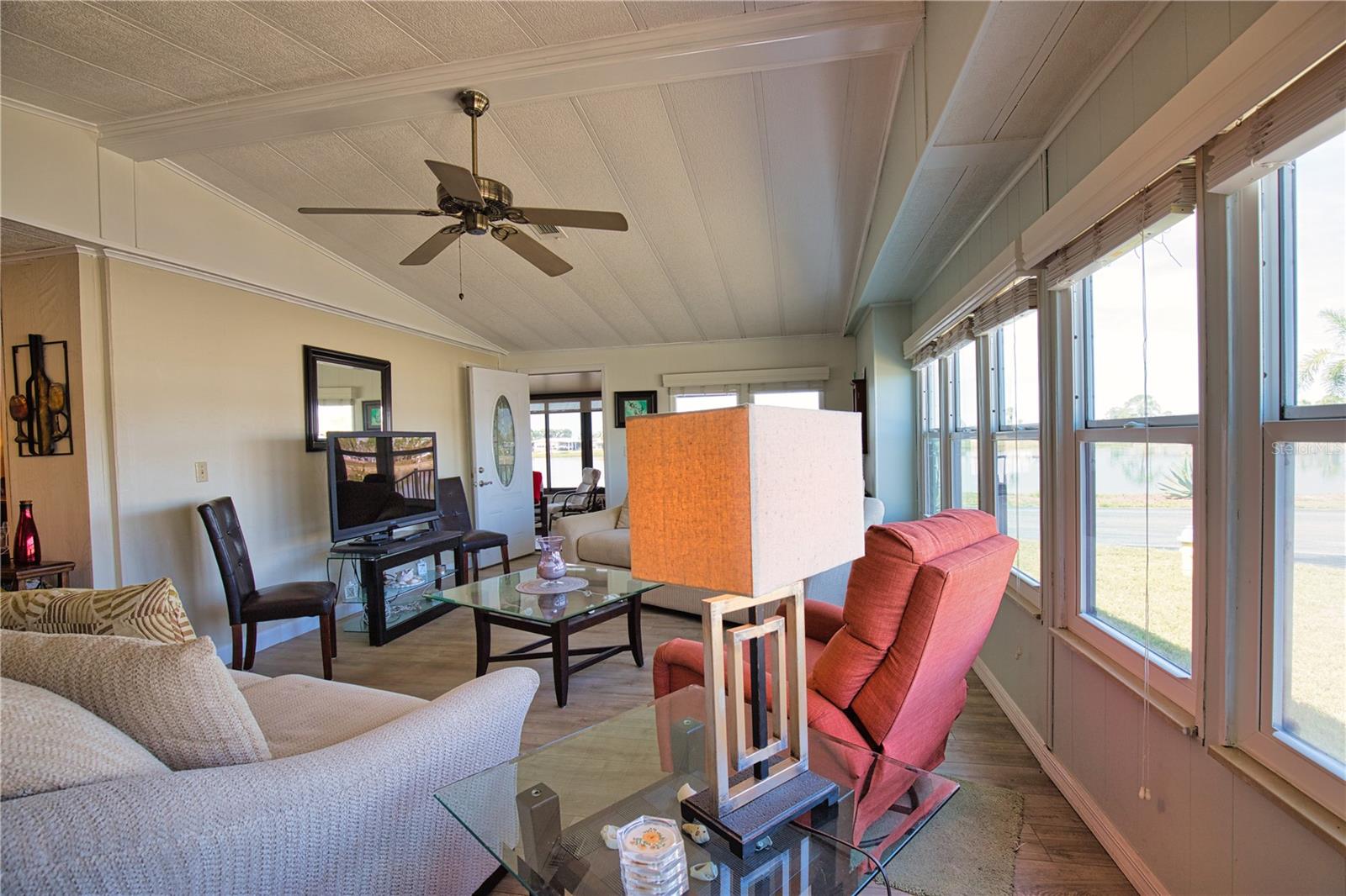 LA CASA MHP CO-OP - Residential