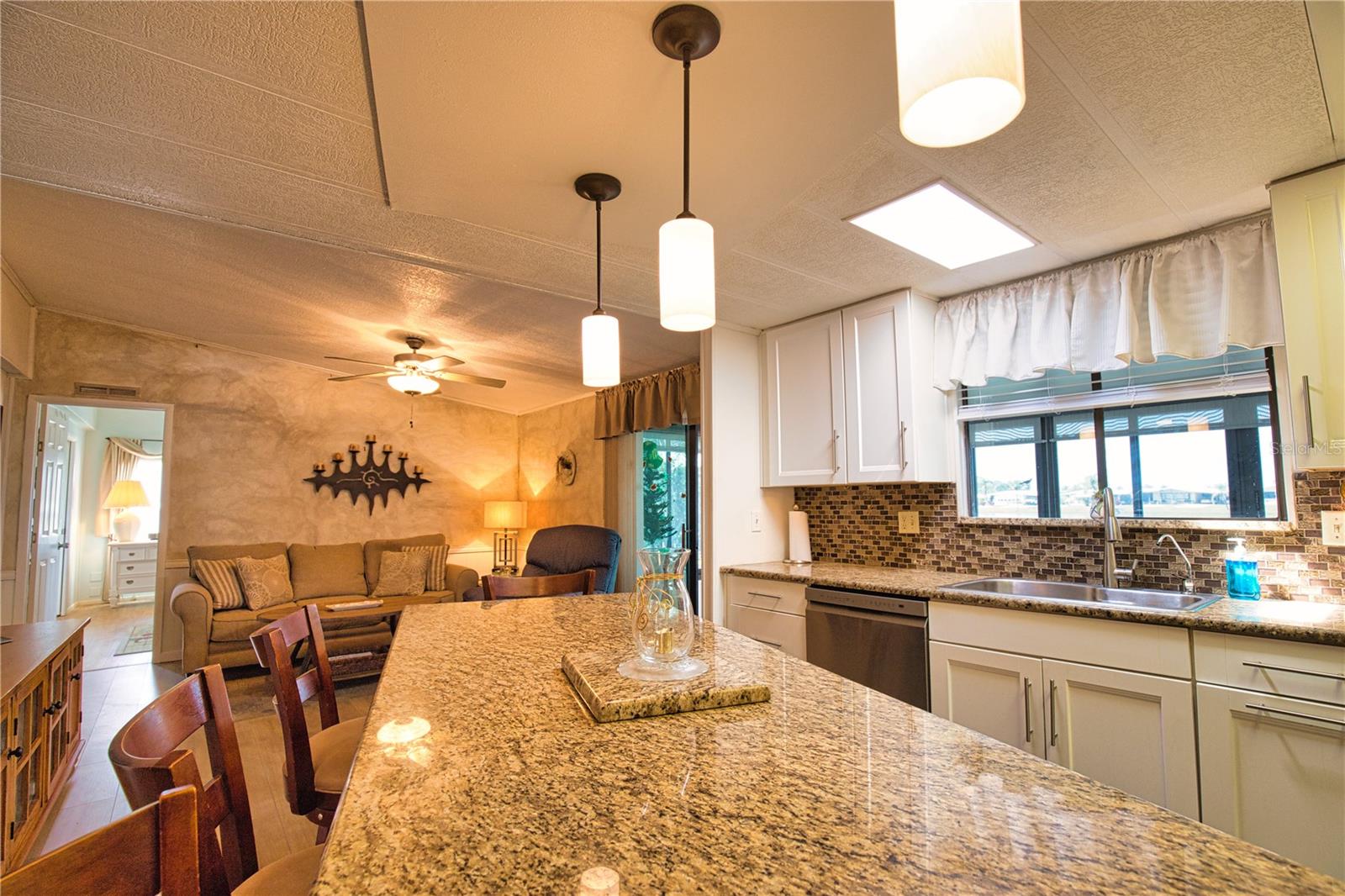 LA CASA MHP CO-OP - Residential