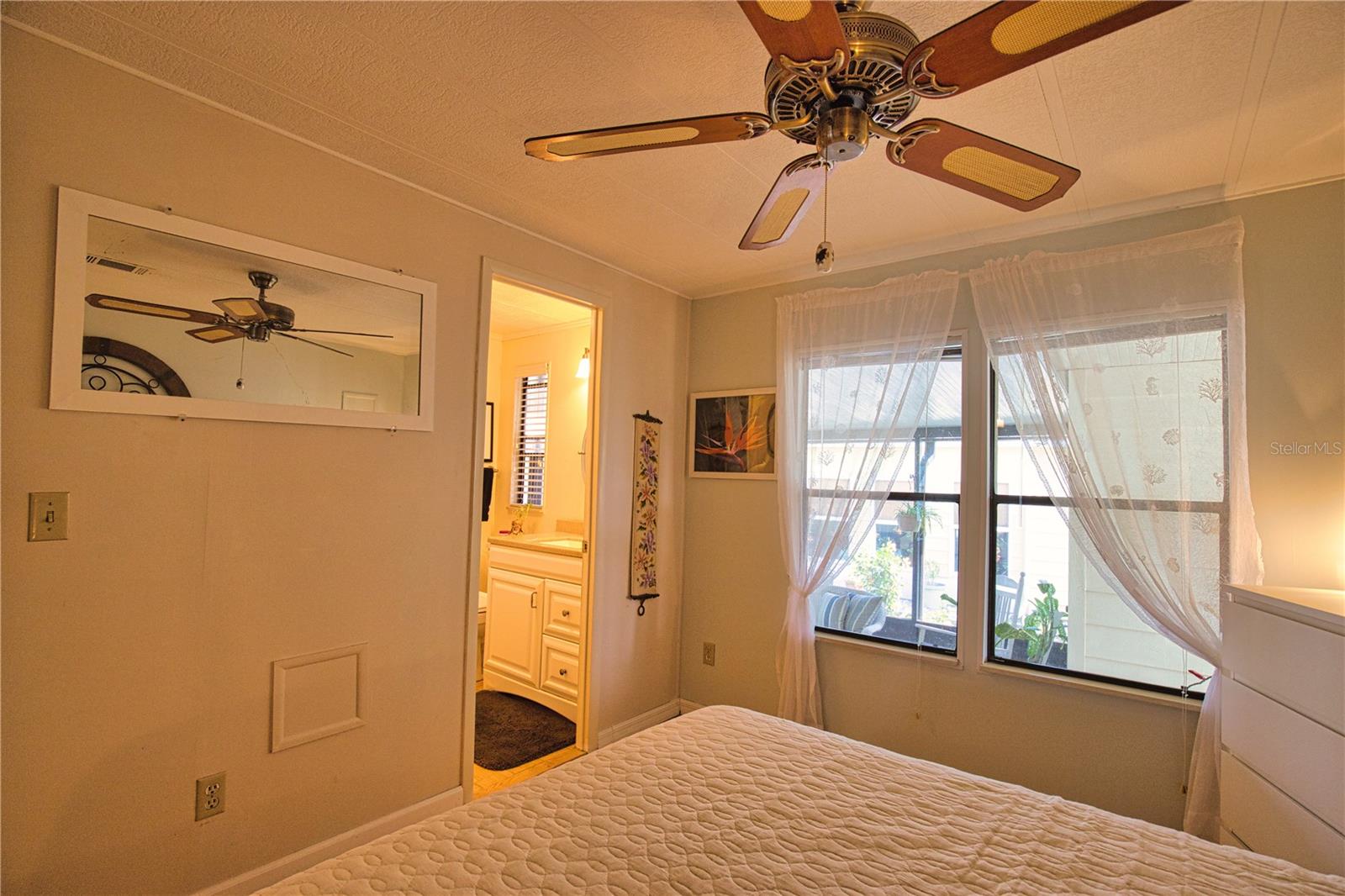 LA CASA MHP CO-OP - Residential