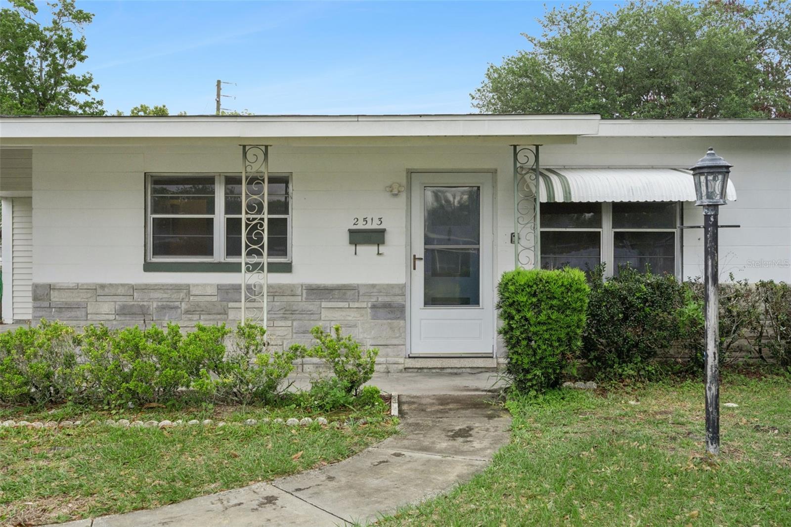 2513 HIGHLAND AVENUE