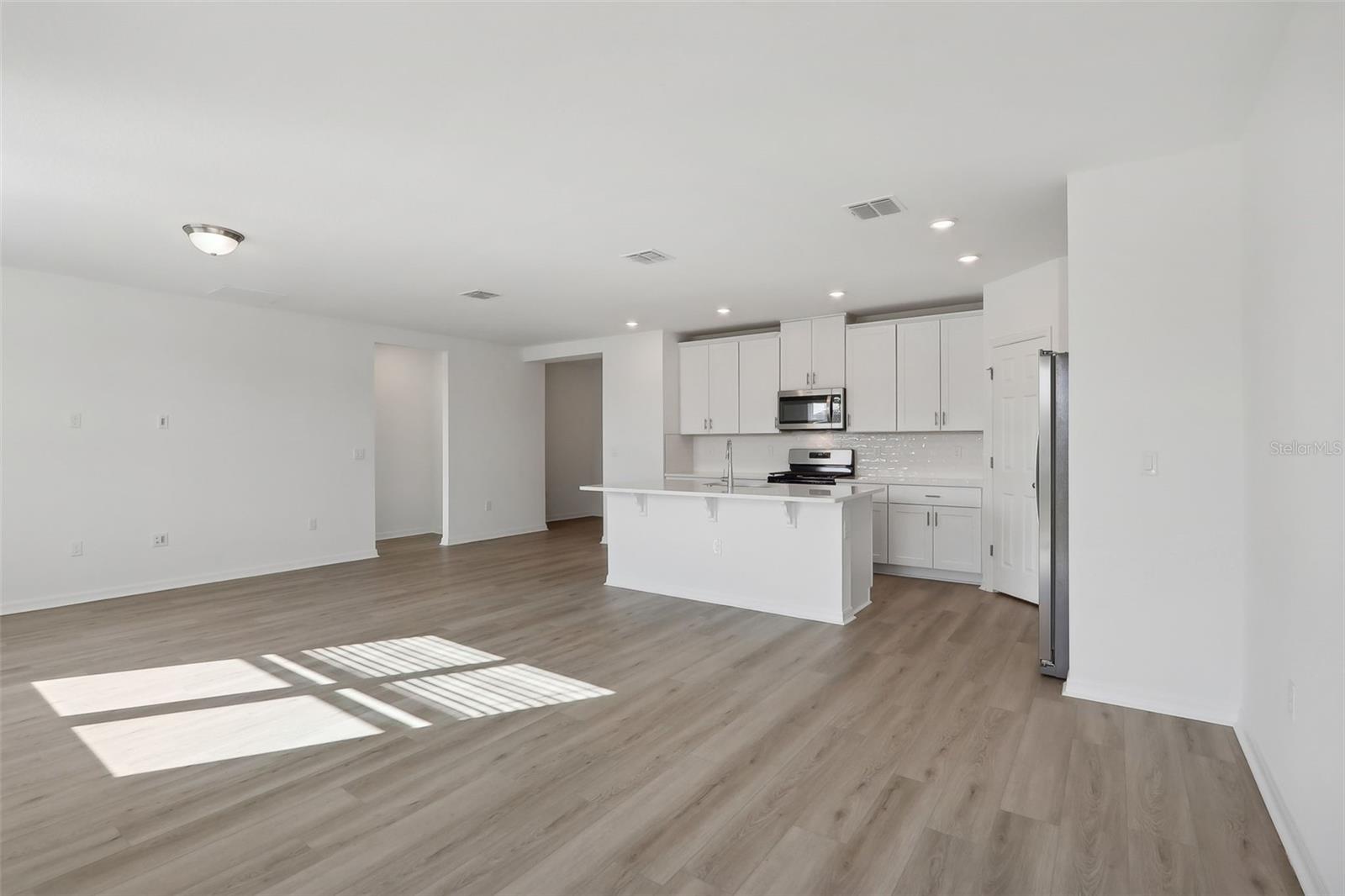 4706 JASMINE CIRCLE