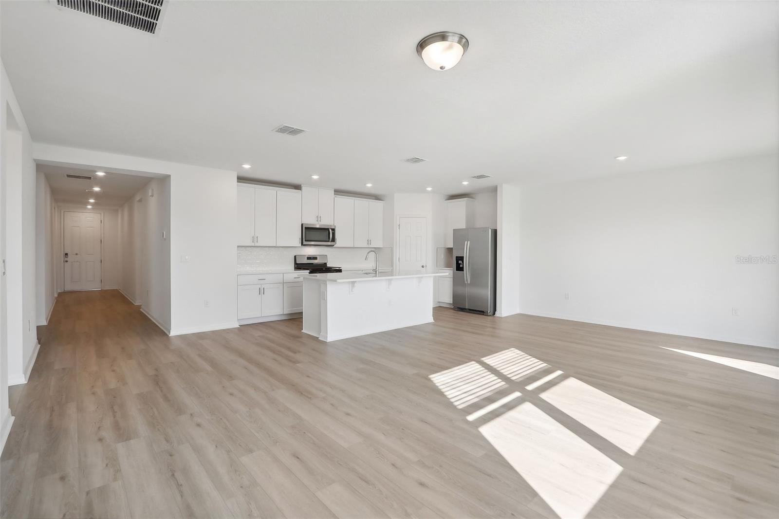 4706 JASMINE CIRCLE