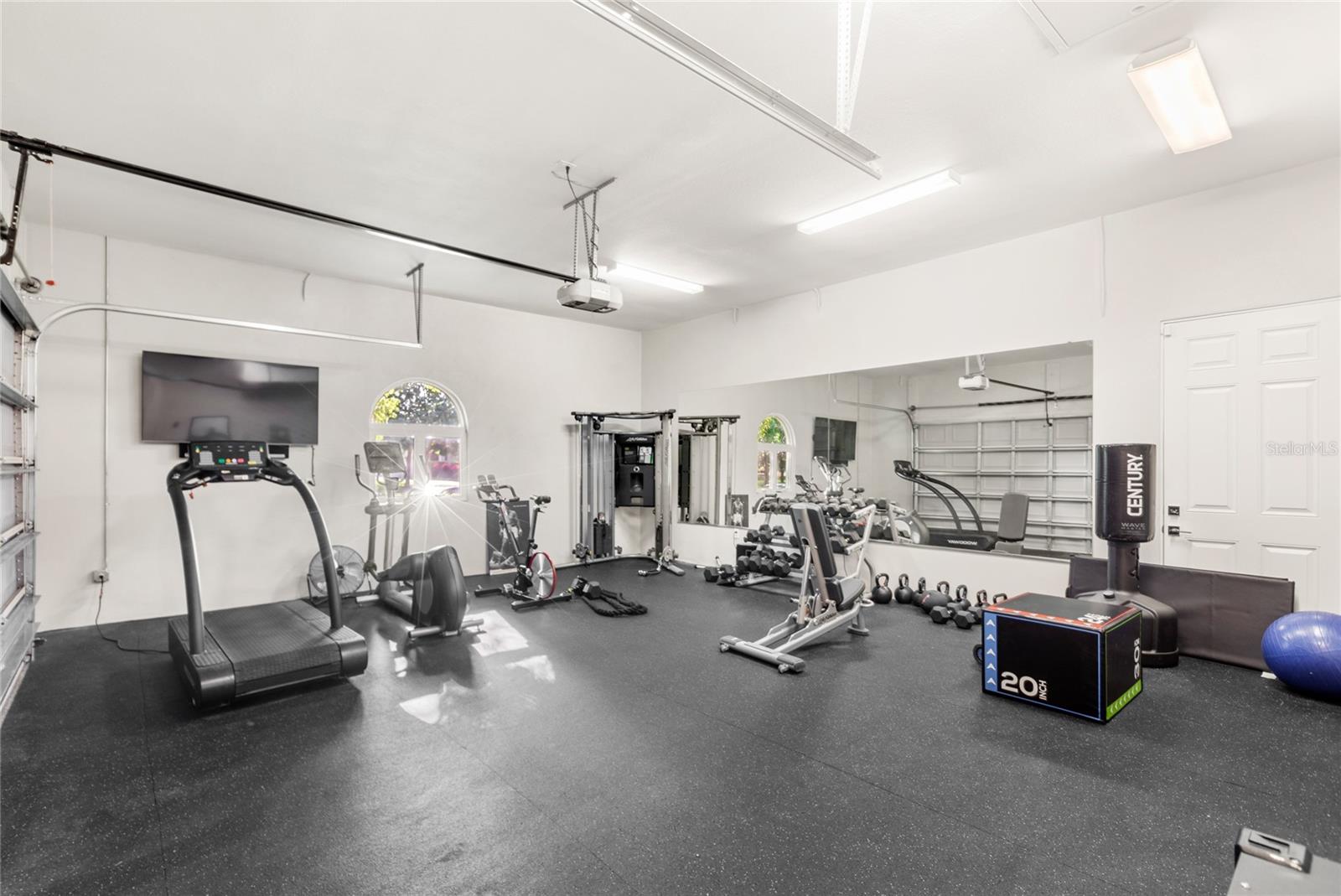 KEENES POINTE UT 06 50 95 - Residential