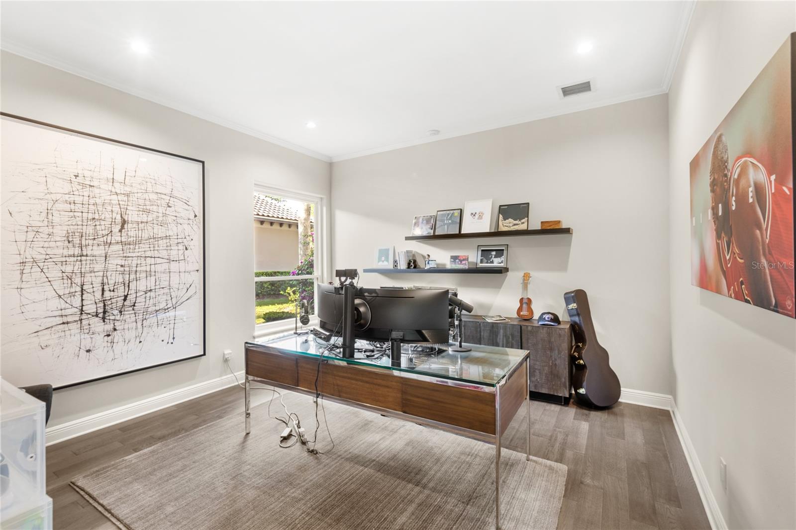 KEENES POINTE UT 06 50 95 - Residential