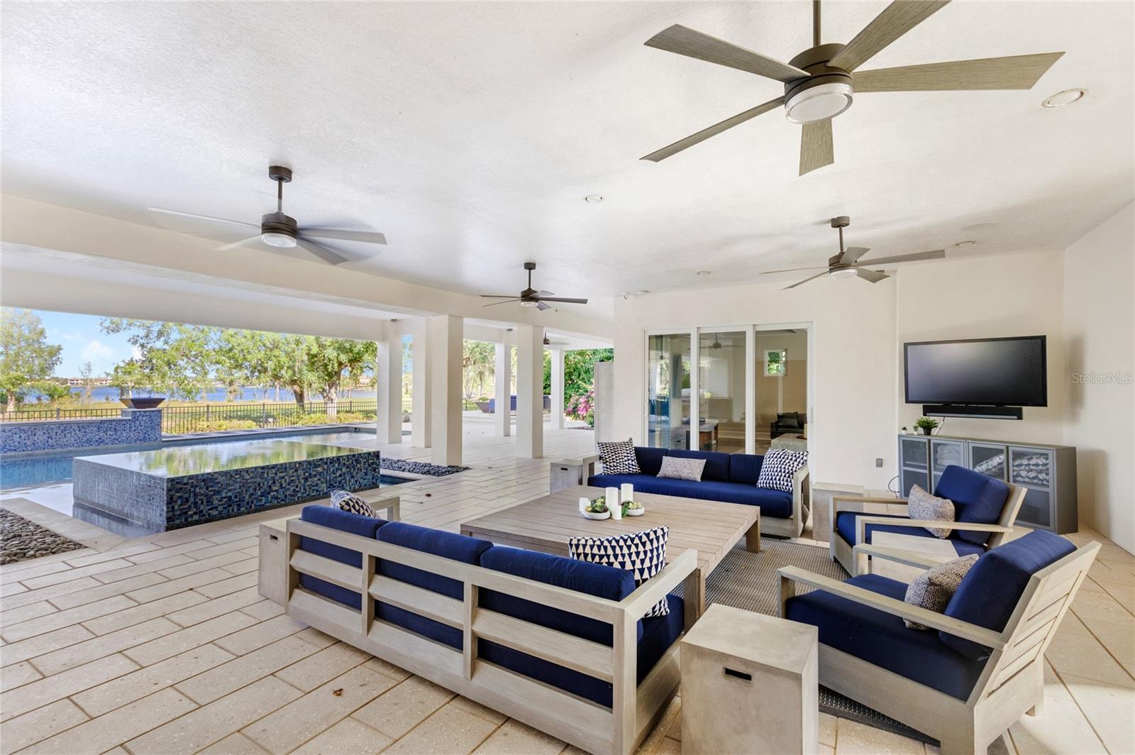 KEENES POINTE UT 06 50 95 - Residential