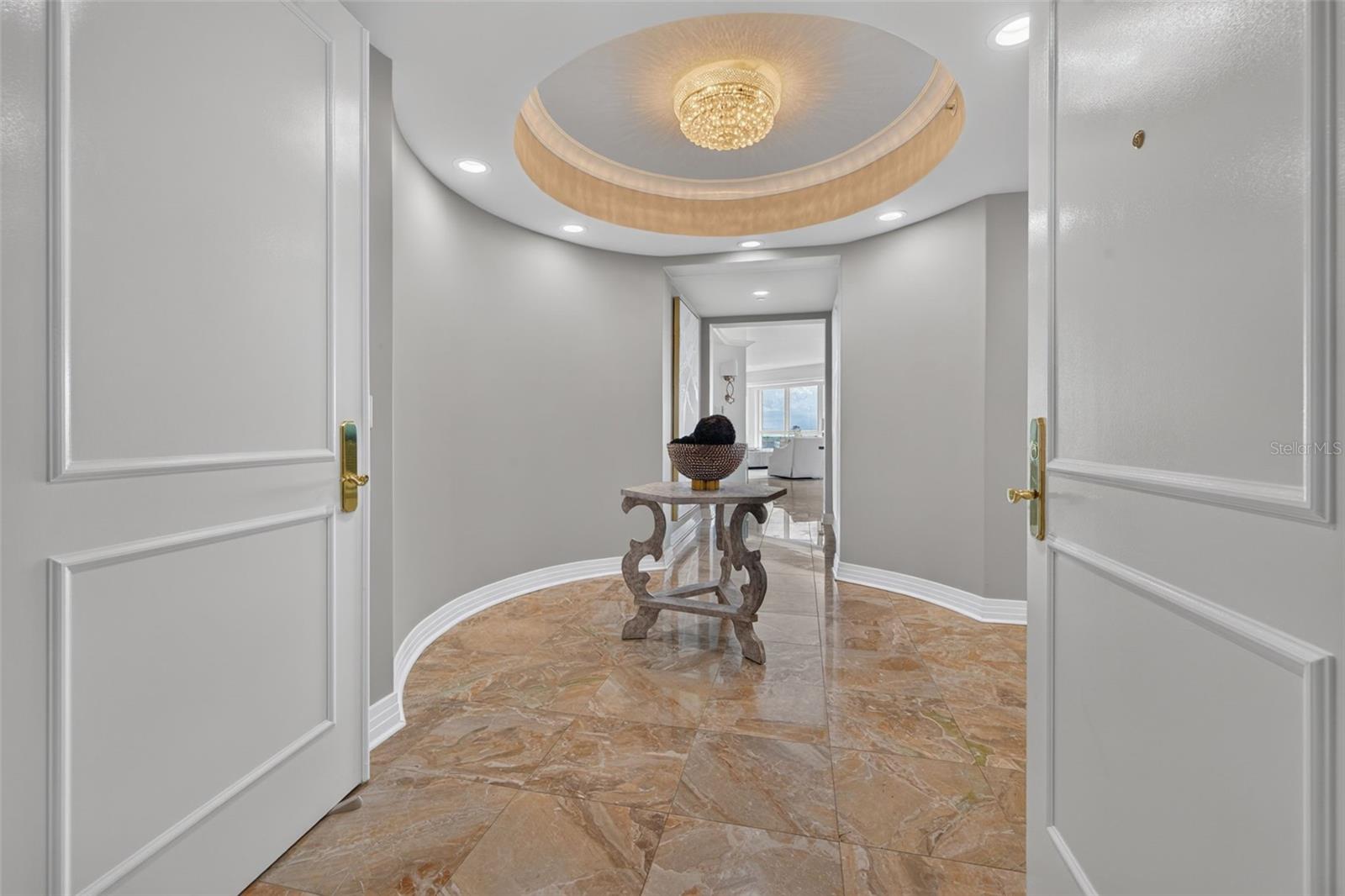 400 BEACH DRIVE NE 1004