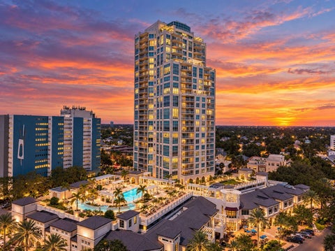 Photo of 400 Beach Drive NE #1004, St Petersburg, FL 33701 (MLS # TB8550184)