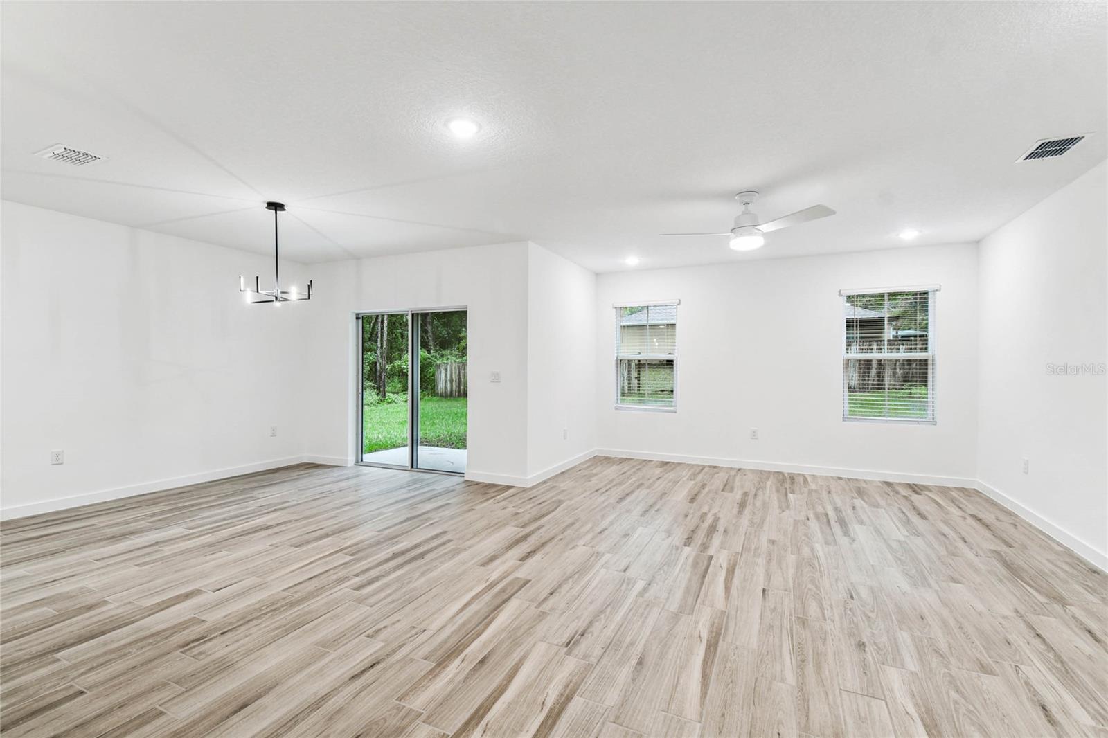 CITRUS SPGS UNIT 18 - Residential