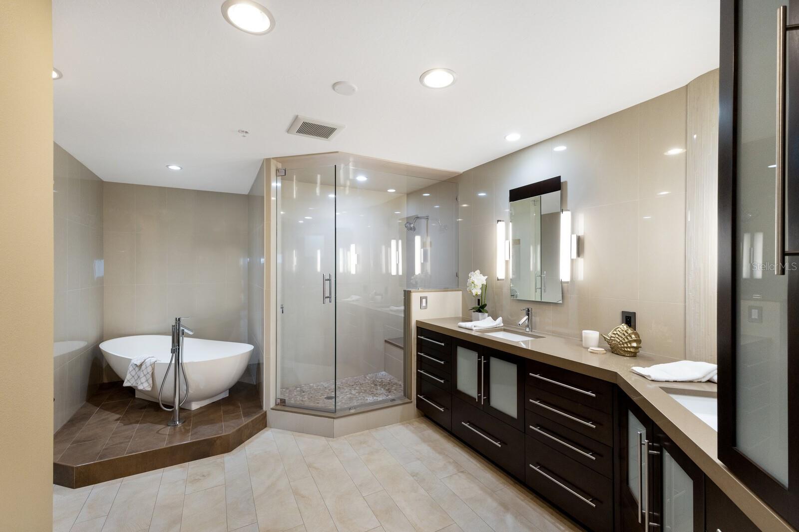 PLACIDA HARBOUR SEC 07 BLDG 22 - Residential