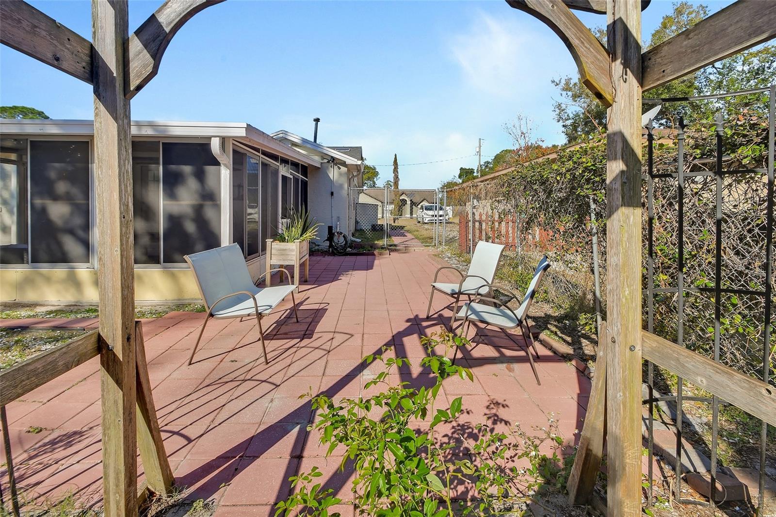 PLANTATION ESTATES UNIT 24 - Residential