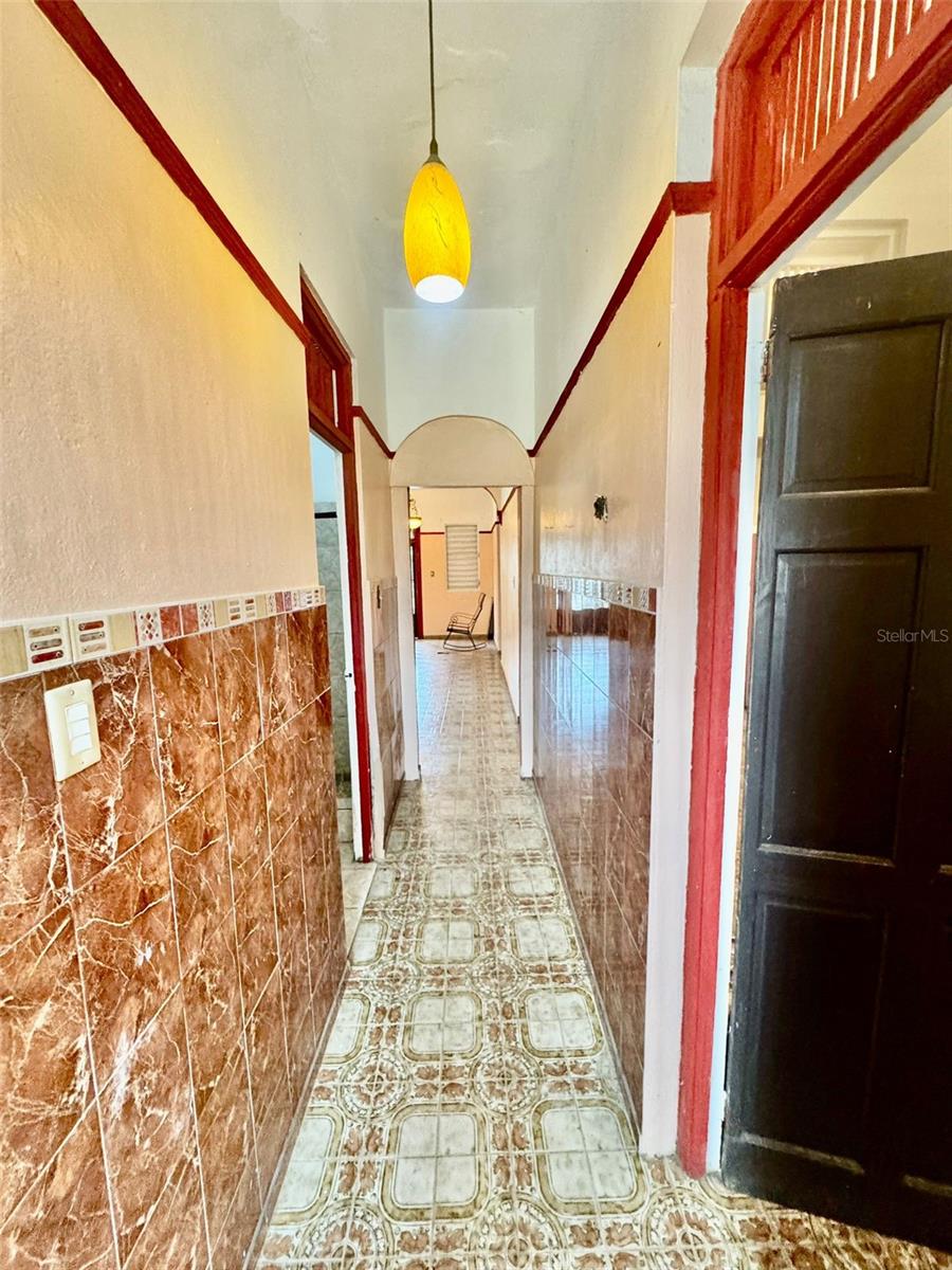 103 E VIVES & MOLINA ST.