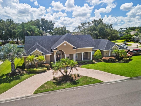 9513 Waterford Oaks Boulevard, Winter Haven, FL 33884