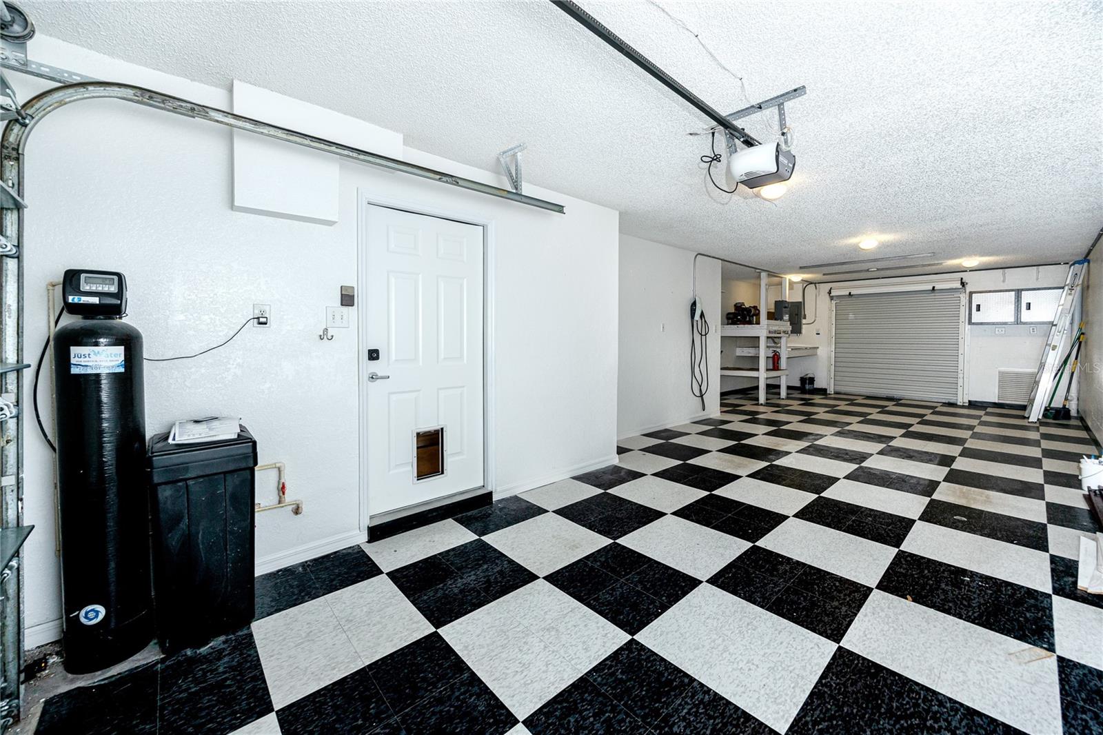 MARITANA CAY - Residential