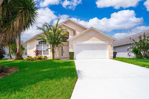 Photo of 207 Langham Drive, Davenport, FL 33897 (MLS # O6370027)