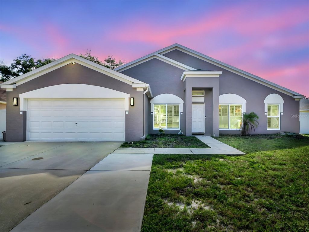 Photo of 1703 Blue Lake Court, Tarpon Springs, FL 34689 (MLS # TB8470113)
