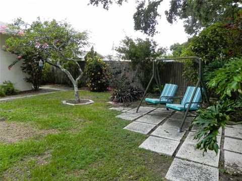 A home in WINTER HAVEN