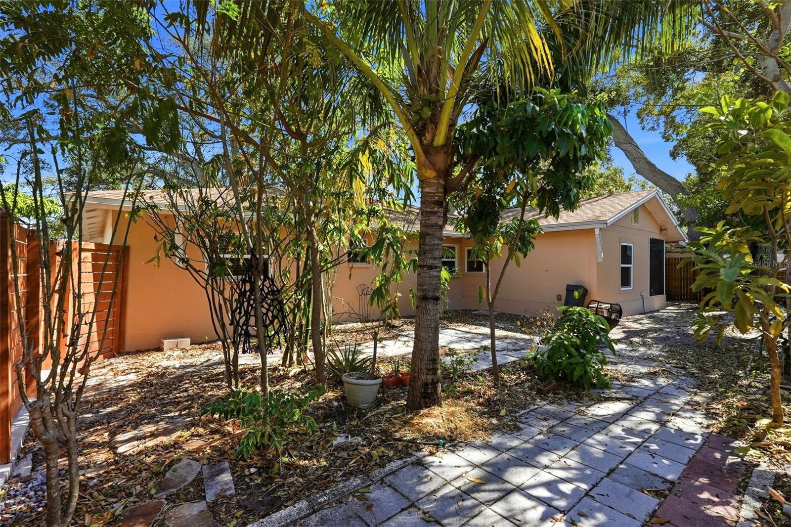 BONNIE BAY COUNTRY CLUB ESTATES-PHASE 5 - Residential