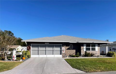 A home in LAKELAND