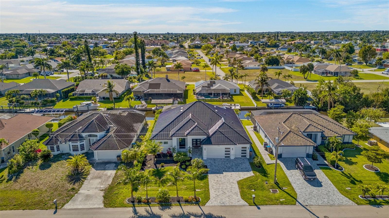 CAPE CORAL - Residential