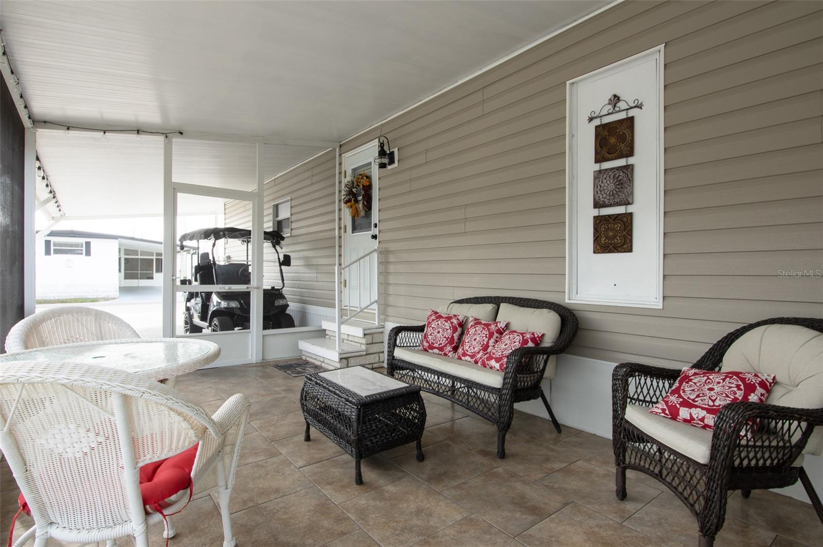 SUNSET PALMS UNREC - Residential