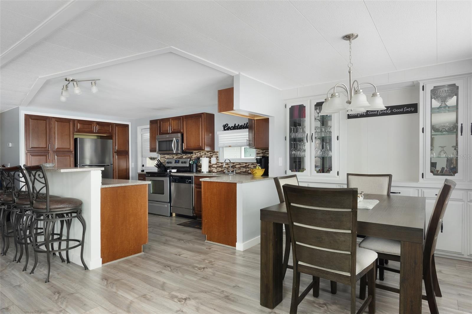 SUNSET PALMS UNREC - Residential