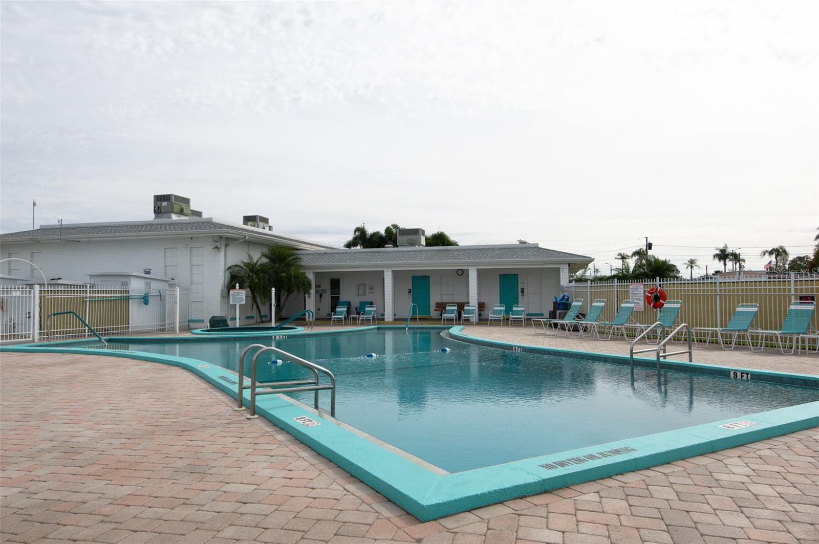 SUNSET PALMS UNREC - Residential