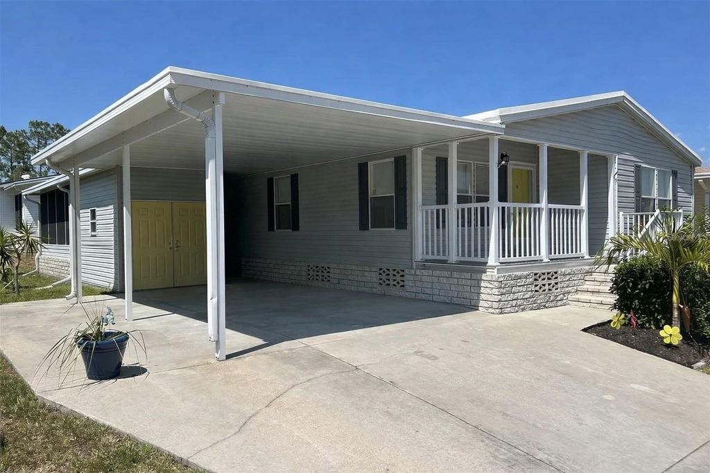 Photo of 316 Sue Avenue, Davenport, FL 33897 (MLS # O6385616)