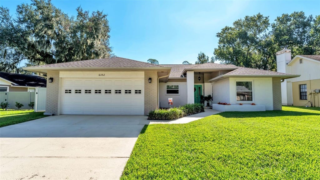 Photo of 6352 Butternut Drive, Lakeland, FL 33813 (MLS # L4965041)