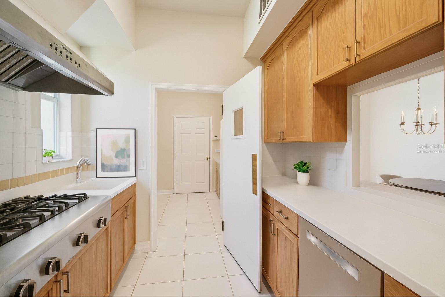 PARKER POINTE PH 01 - Residential