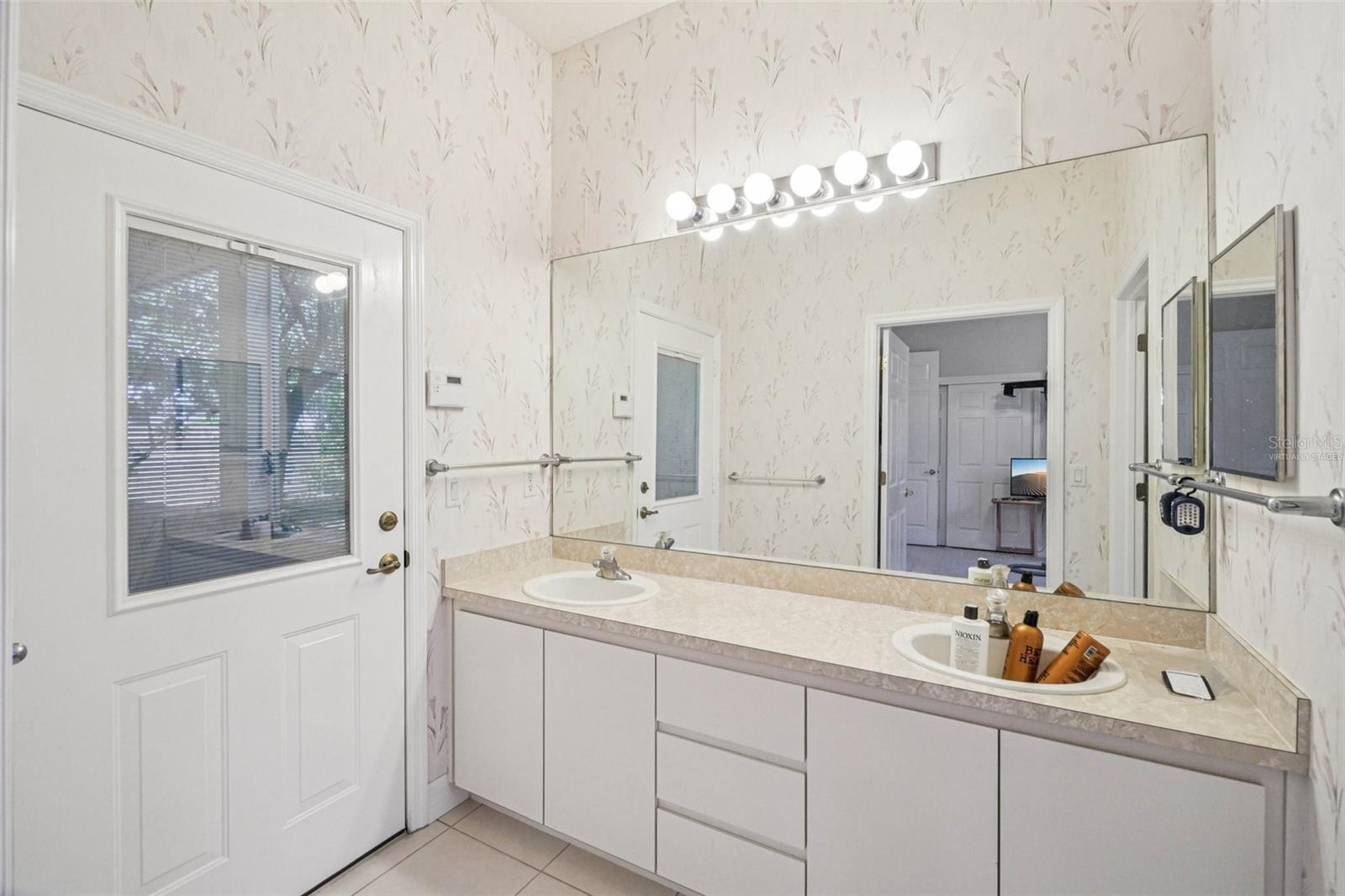 PARKER POINTE PH 01 - Residential