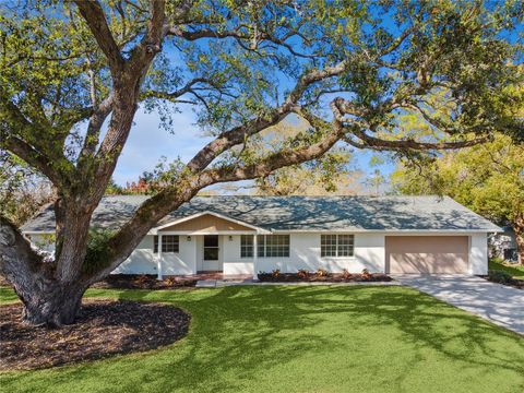 Photo of 1528 Hallam Court S, Lakeland, FL 33813 (MLS # L4959978)