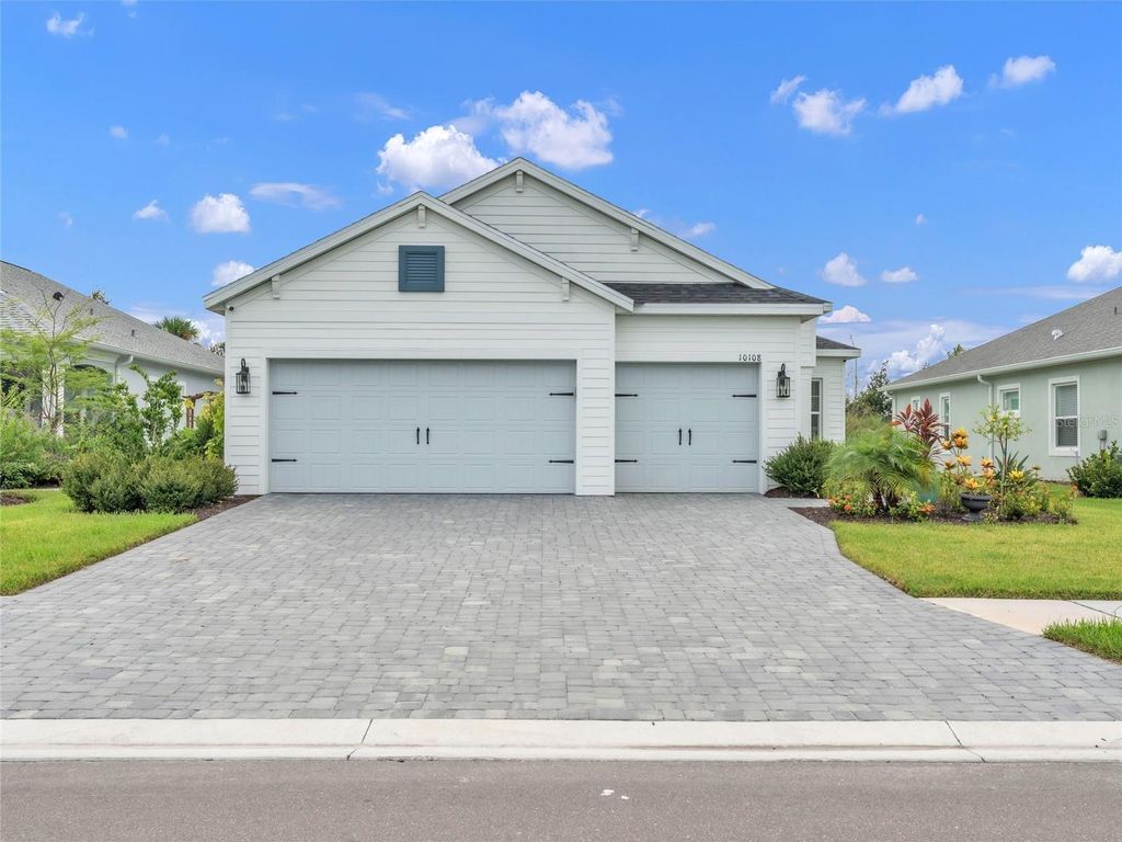 Photo of 10108 Hammock Brook Drive, Parrish, FL 34219 (MLS # TB8504300)