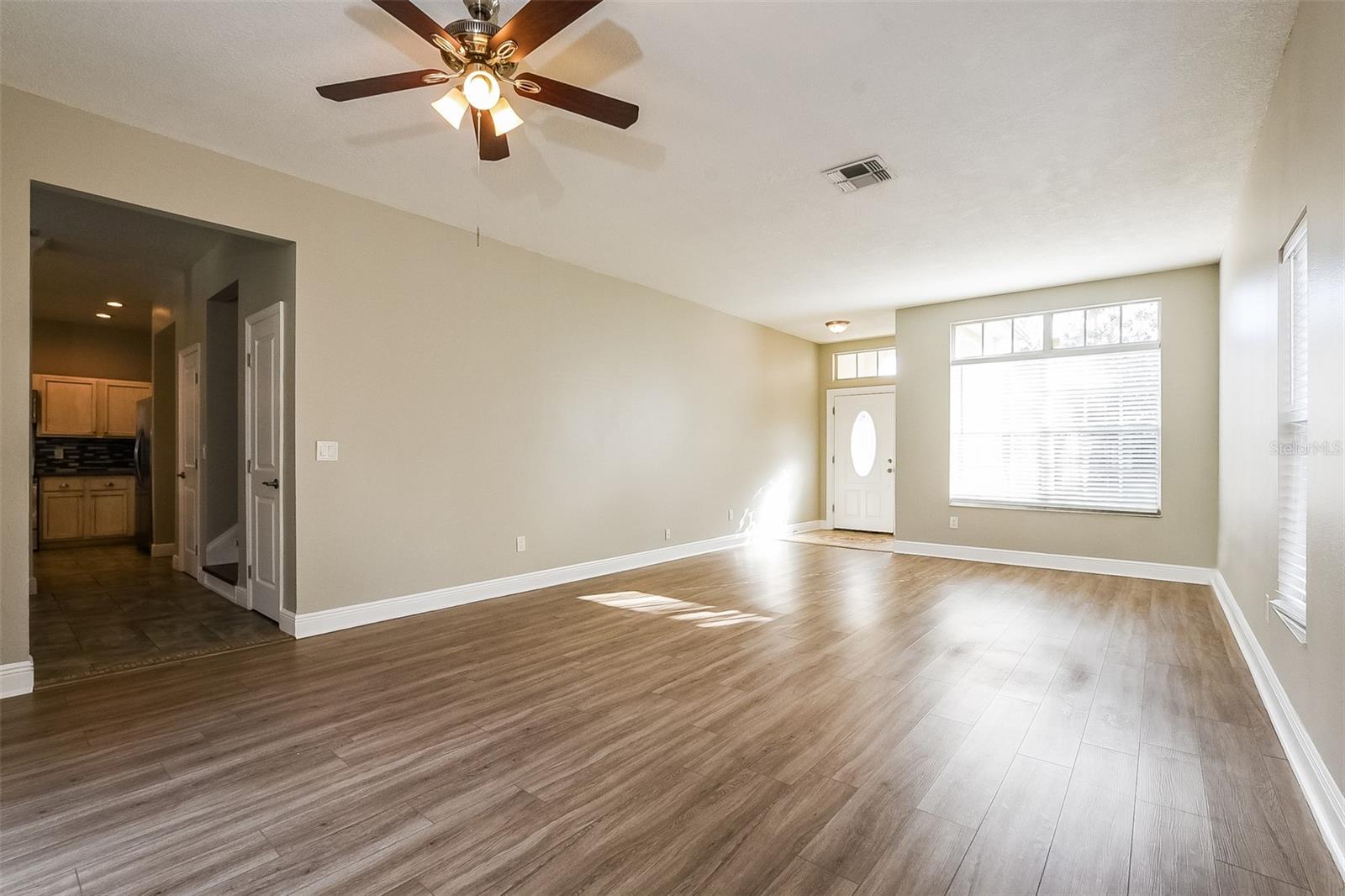 PINES WEKIVA SEC 03 PH 02 TR A - Residential Lease