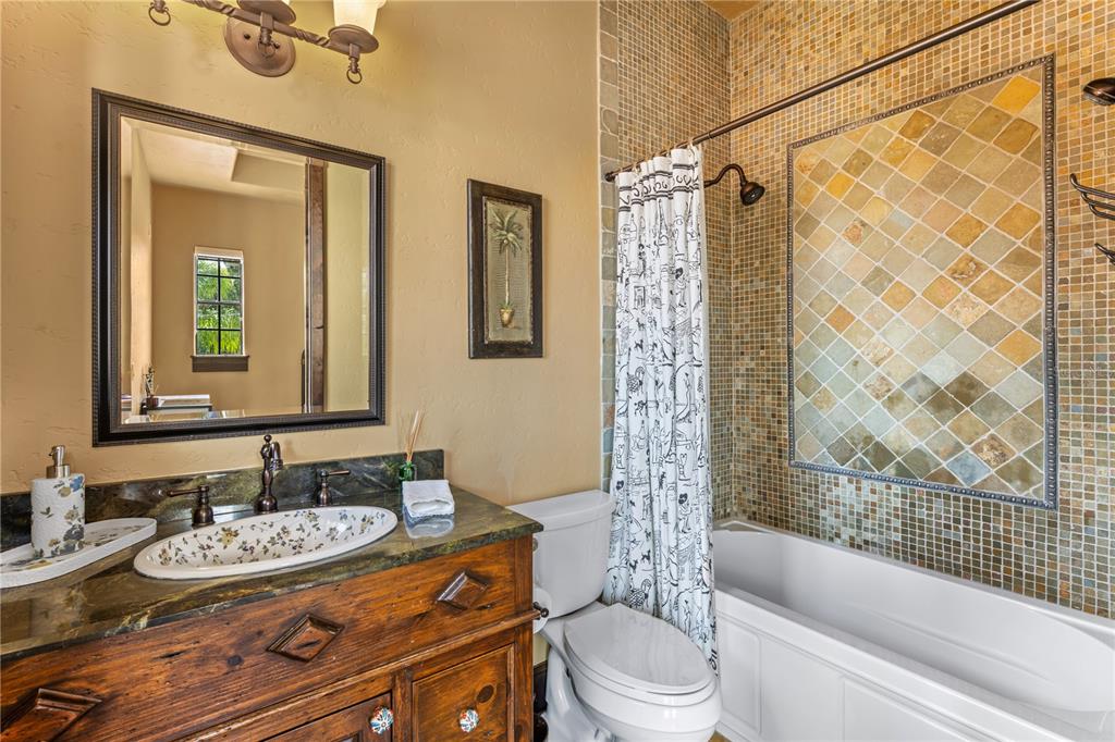 DAVIS SHORES - Residential