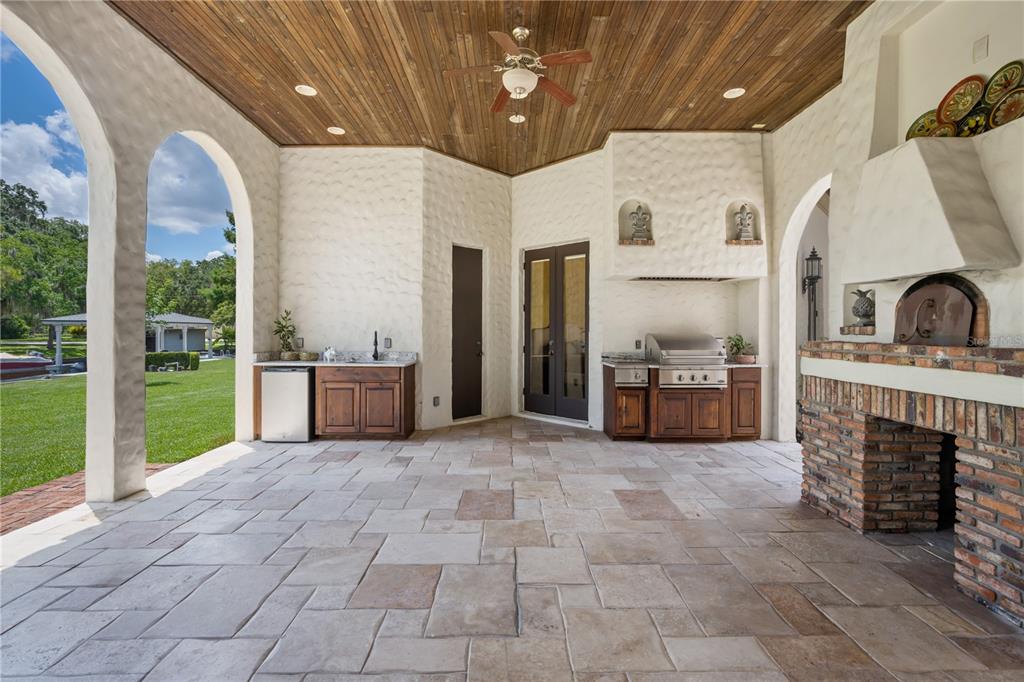 DAVIS SHORES - Residential