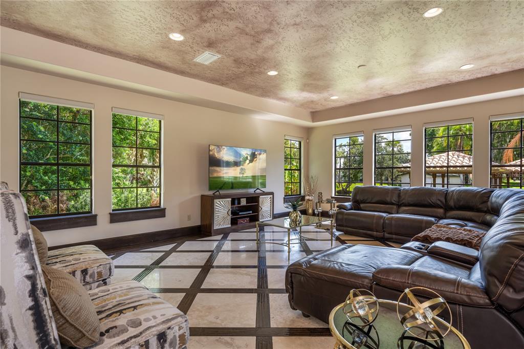 DAVIS SHORES - Residential