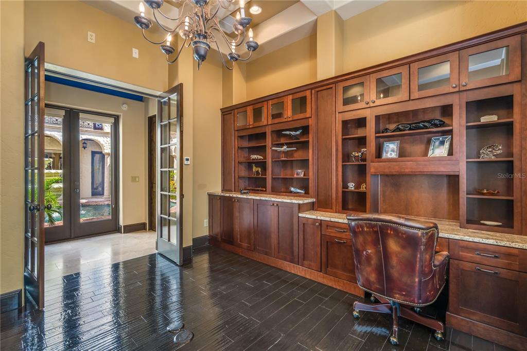 DAVIS SHORES - Residential