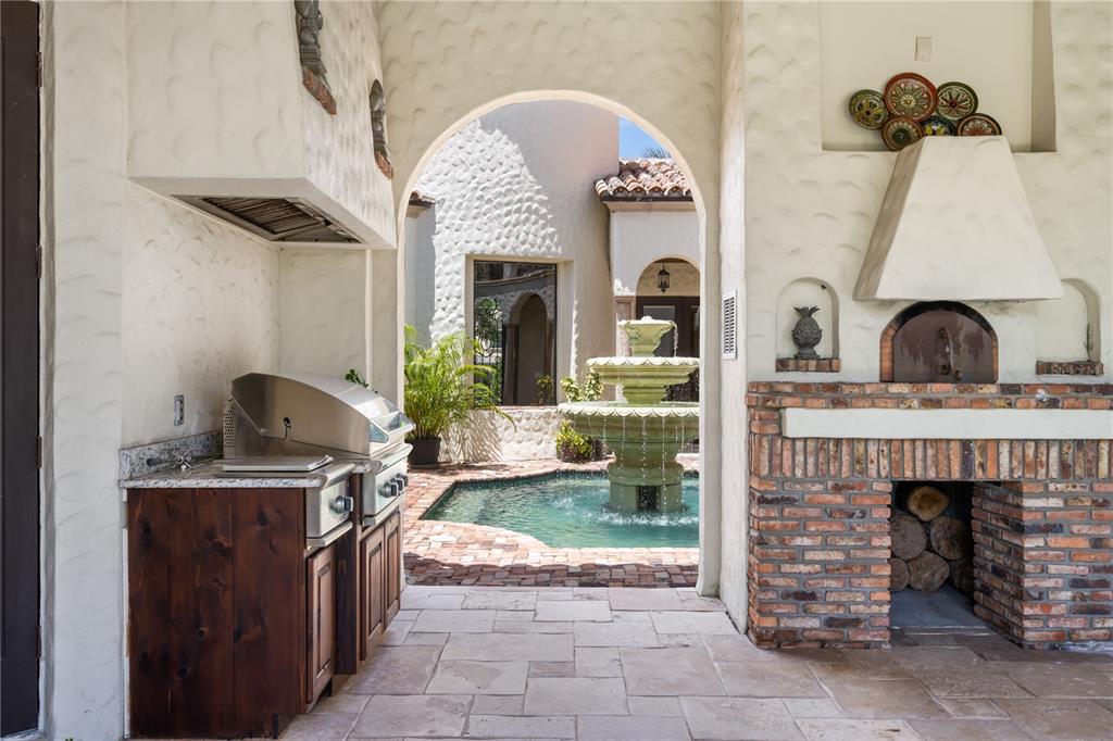 DAVIS SHORES - Residential