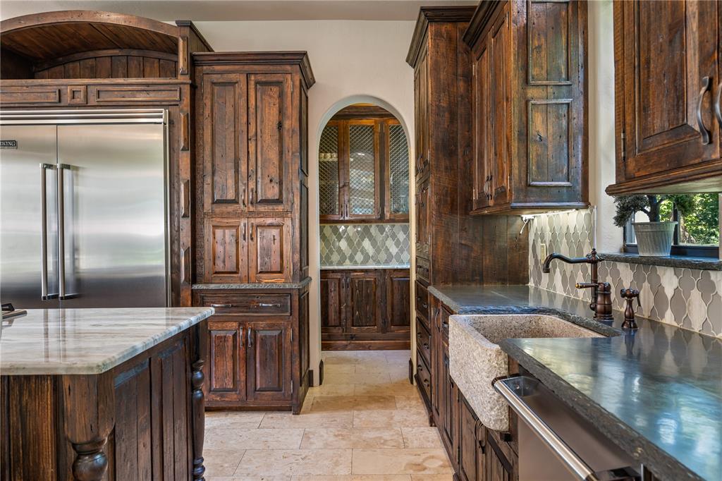 DAVIS SHORES - Residential