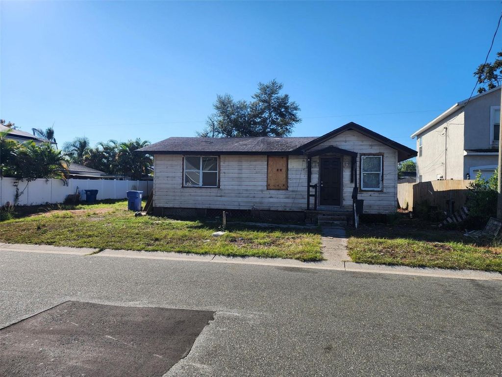 Photo of 1748 31st Avenue N, St Petersburg, FL 33713 (MLS # TB8443771)