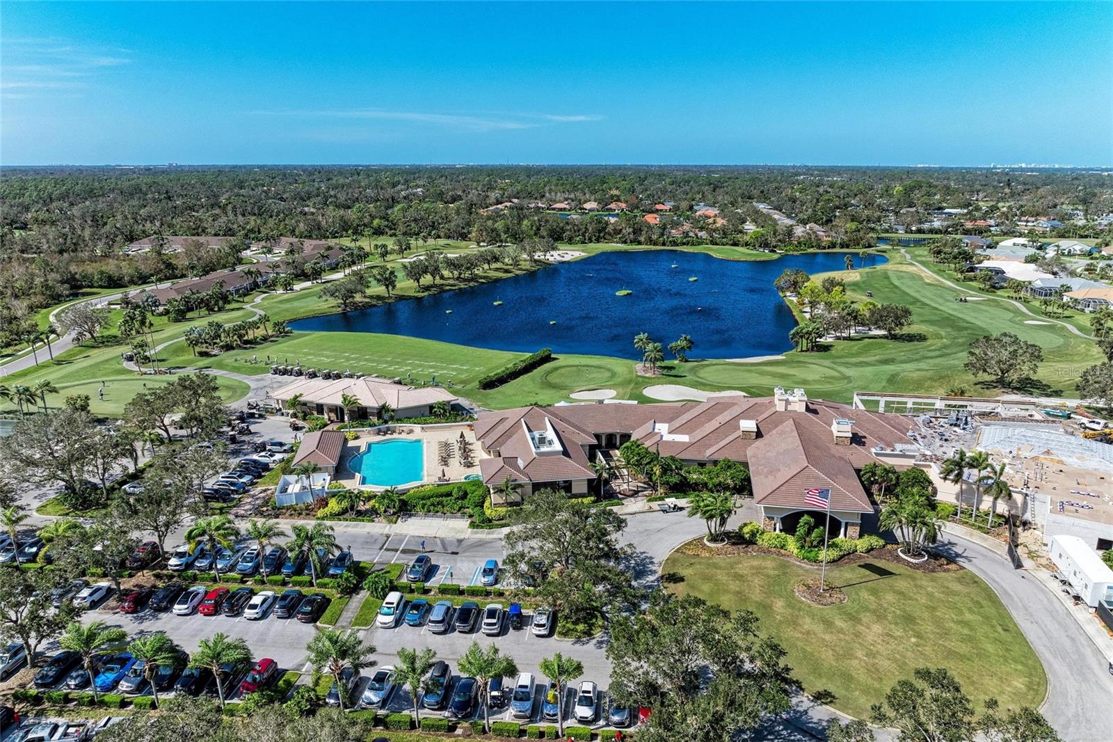 HERITAGE OAKS GOLF & COUNTRY CLUB - Residential Lease