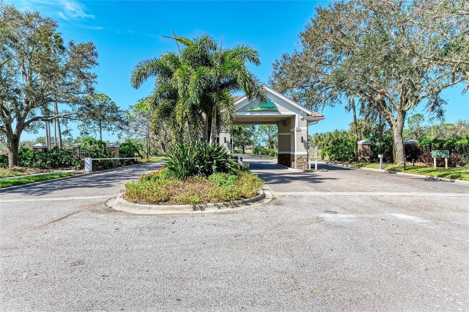 HERITAGE OAKS GOLF & COUNTRY CLUB - Residential Lease
